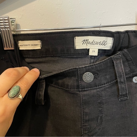 Madewell Maternity Side-Panel Skinny Jeans in Berkeley Wash: Adjustable Edition - Picture 8 of 11